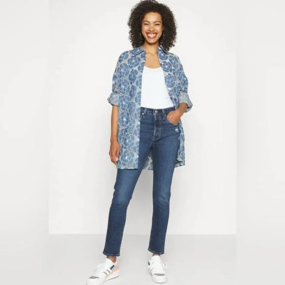 Levi's Dark Blue Skinny Jeans for Women - Picture 8 of 16